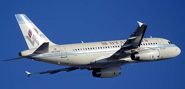 US Airways Airbus A319-132 N828AW America West heritage, Phoenix Sky Harbor, December 22, 2014